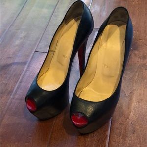 Christian louboutin heels size 38/5